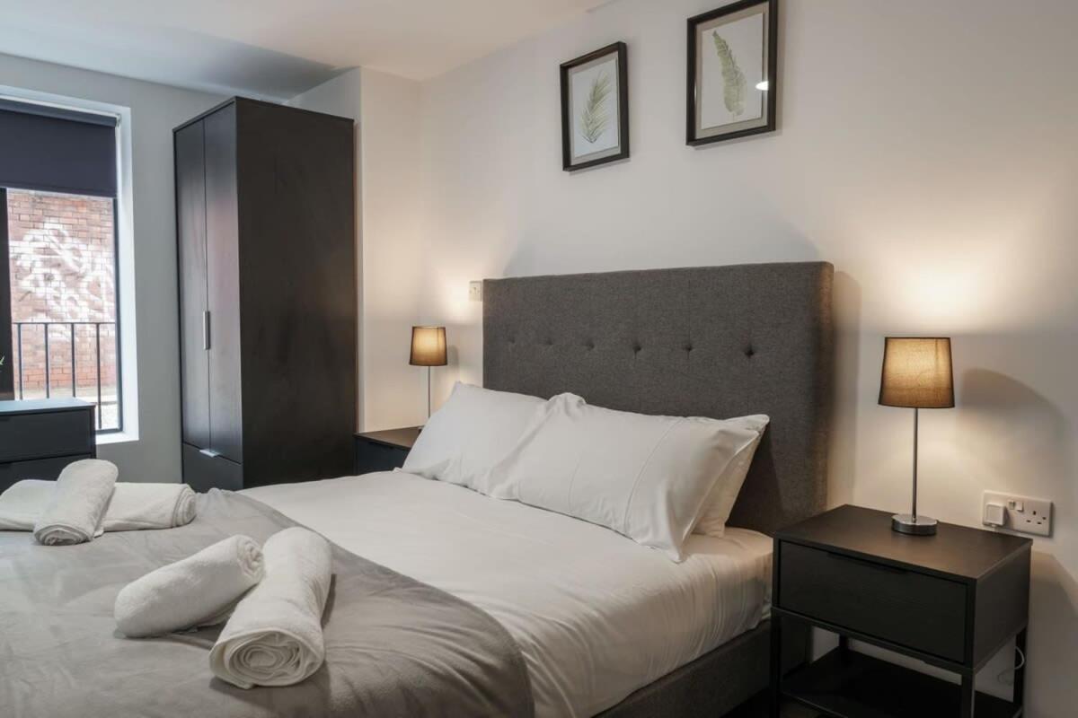 Contemporary 1 Bed Apartment In Liverpool Centre Exterior photo